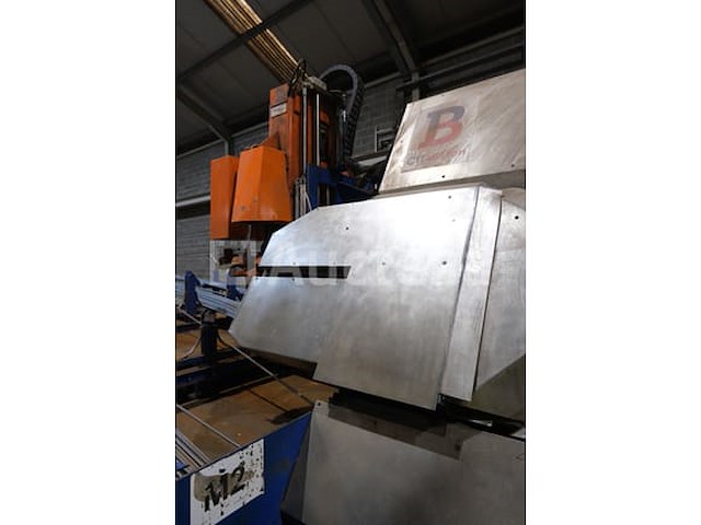 Betonbeton staal sneden en buigen lijn pedax metamatic 28 - afbeelding 63 van  65