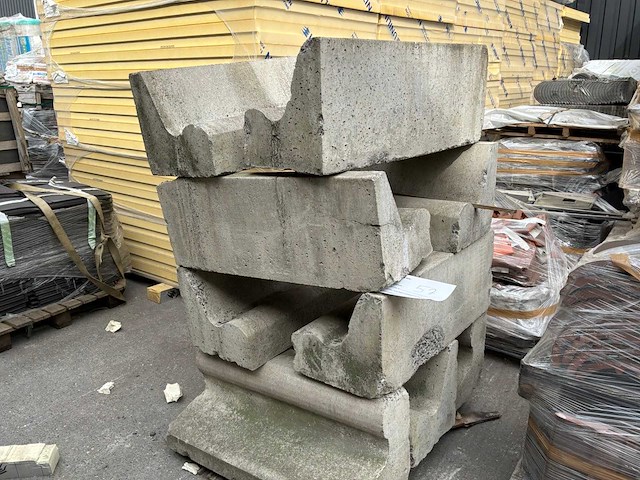 Betonblokken - afbeelding 2 van  3