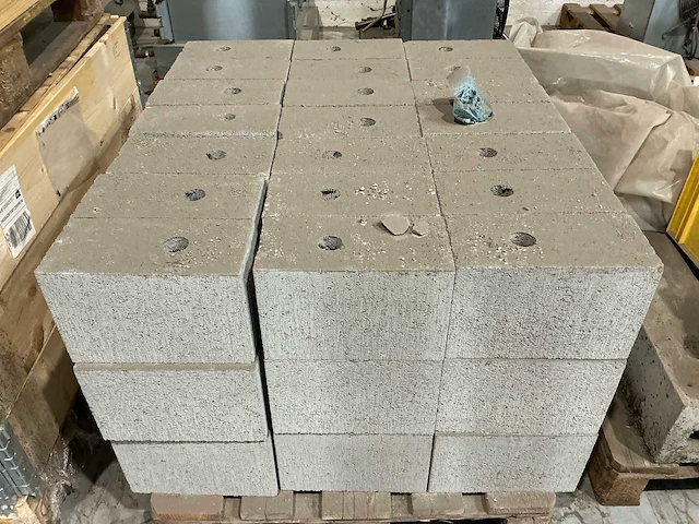 Betonblokken - afbeelding 1 van  4
