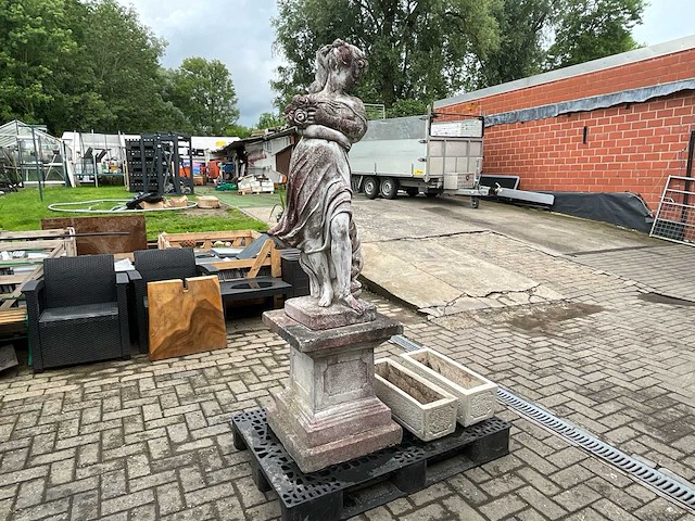 Betonen tuinbeeld - afbeelding 1 van  5