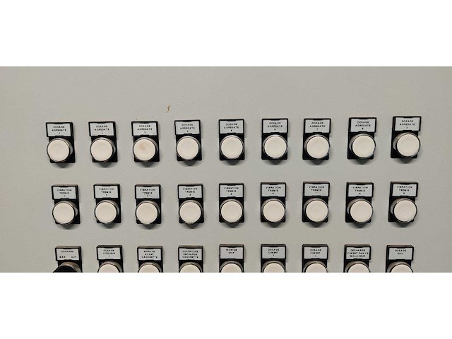 Betonfabriek s.m.c.2 nummer 721 + omg mixer - afbeelding 80 van  92