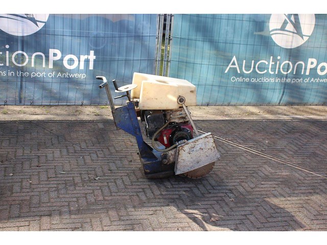 Betonfrees honda benzine - afbeelding 1 van  1