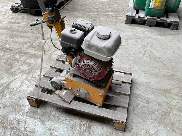 Betonfrees - afbeelding 3 van  6