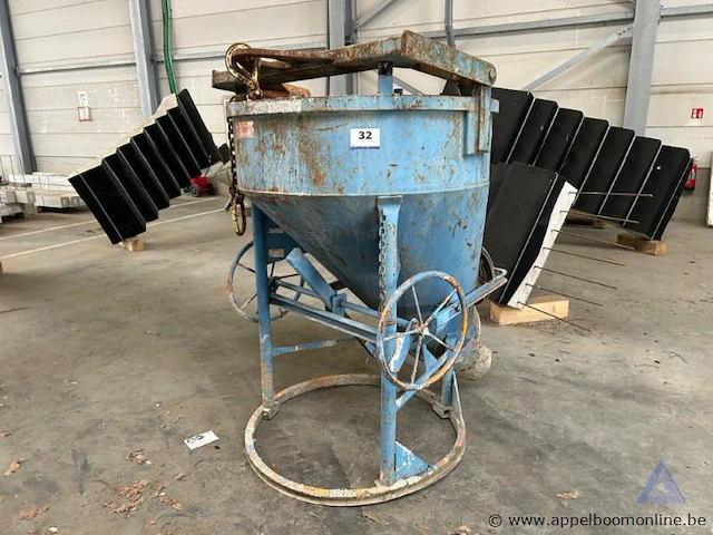 Betonkubel fe, inhoud 750 l. - afbeelding 1 van  2