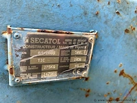 Betonkubel secatol tic, bouwjaar 2008. inhoud 500 l, eigen gewicht 275 kg. - afbeelding 2 van  2