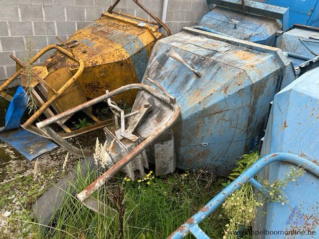 Betonkubel - afbeelding 1 van  1