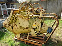 Betonkubel - afbeelding 1 van  3