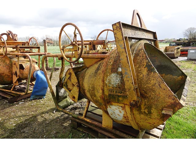 Betonkubel - afbeelding 4 van  5