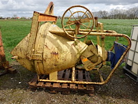 Betonkubel - afbeelding 1 van  5
