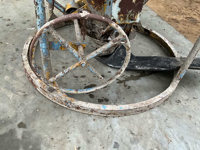 Betonkubel - afbeelding 12 van  13