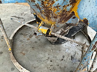 Betonkubel - afbeelding 13 van  13