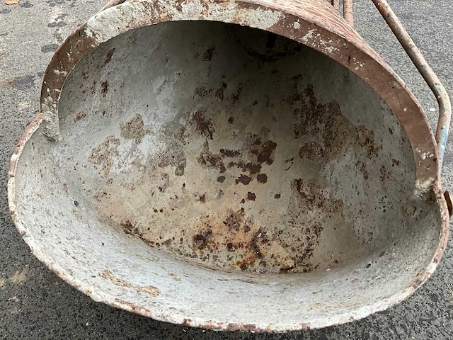 Betonkubel - afbeelding 8 van  8