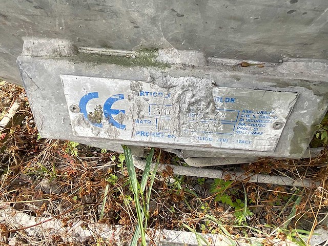 Betonkubel - afbeelding 2 van  2