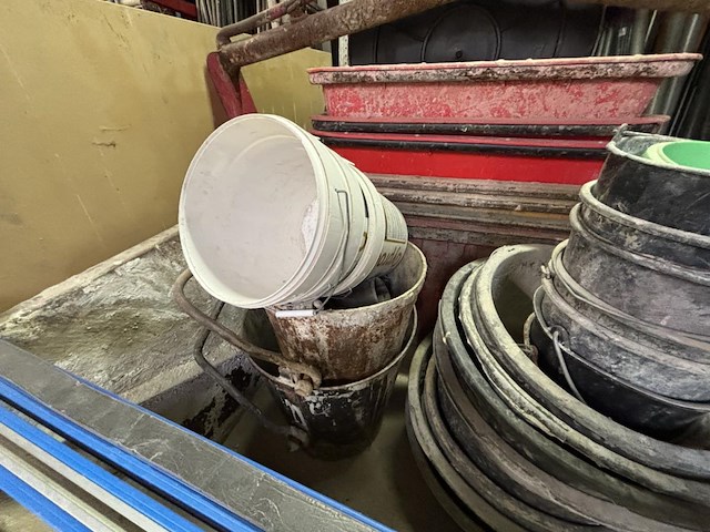 Betonkuipen+kipbak - afbeelding 3 van  6