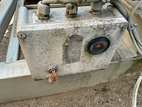 Betonmixer op container - afbeelding 4 van  13