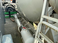Betonmixer op container - afbeelding 12 van  13