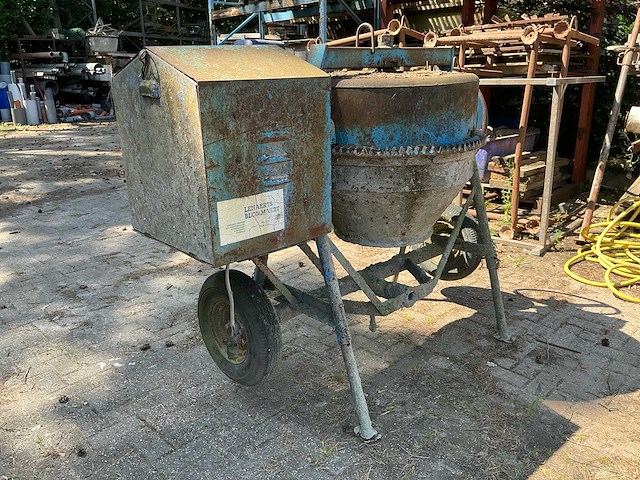 Betonmolen 230v betonmixer - afbeelding 3 van  5