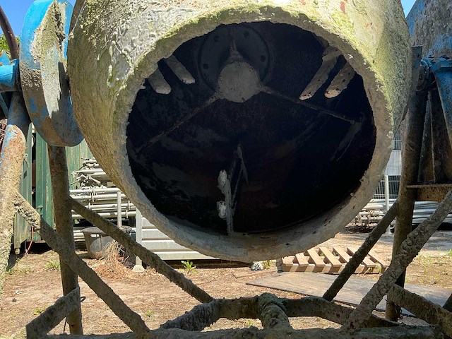 Betonmolen 230v betonmixer - afbeelding 4 van  5