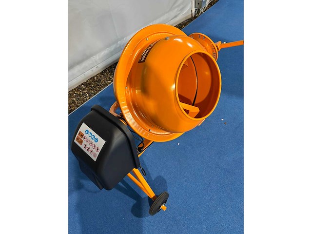 Betonmolen 70 liter nieuw - afbeelding 1 van  1