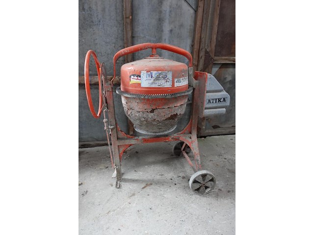 Betonmolen atika - afbeelding 1 van  5