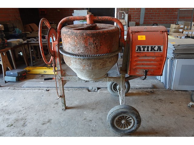 Betonmolen atika - afbeelding 1 van  7