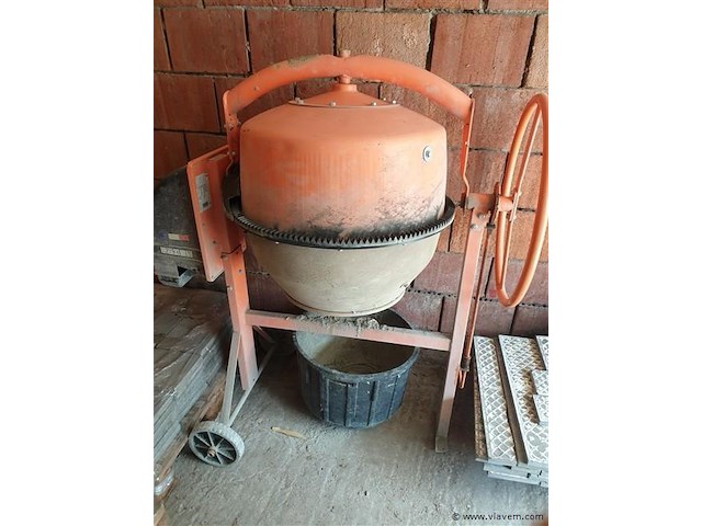 Betonmolen betonmix bx134 - afbeelding 1 van  1