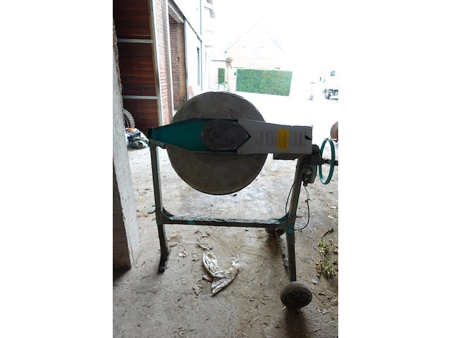 Betonmolen imer syntesi - afbeelding 2 van  2