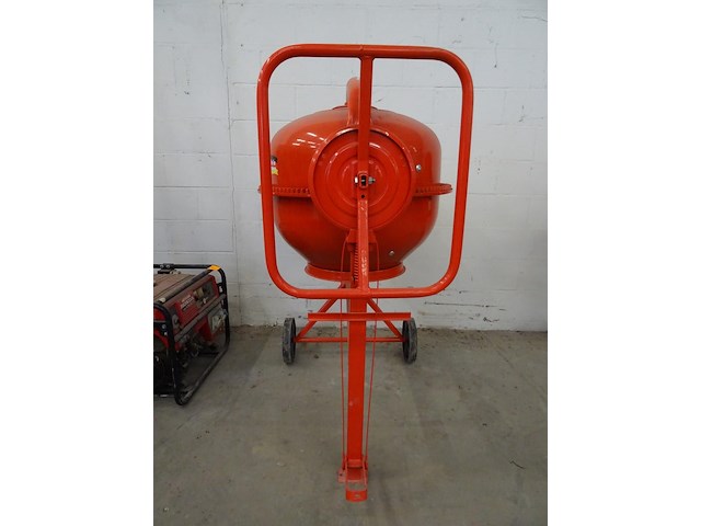 Betonmolen lescha - afbeelding 2 van  4