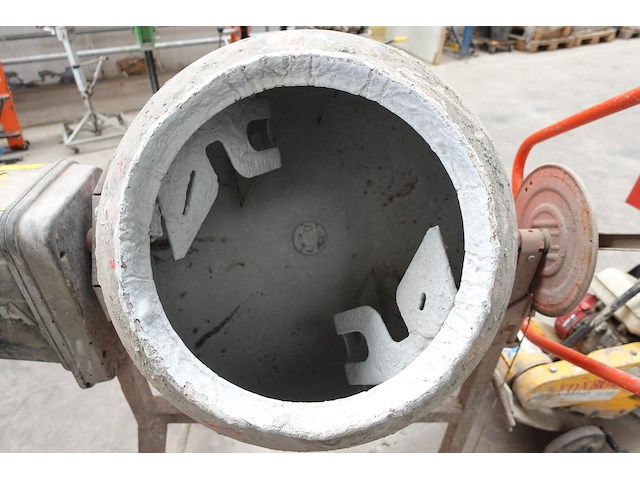 Betonmolen lescha - afbeelding 3 van  4