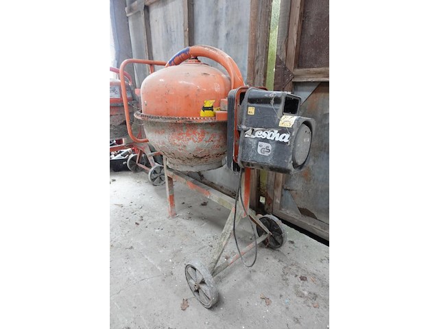 Betonmolen lescha - afbeelding 2 van  5