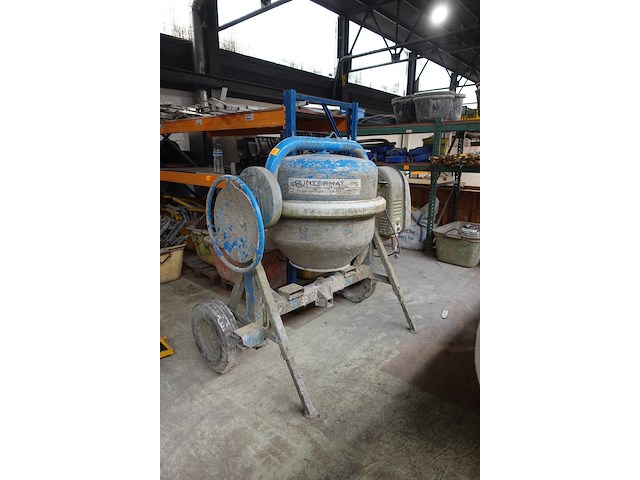 Betonmolen omaer - afbeelding 1 van  5