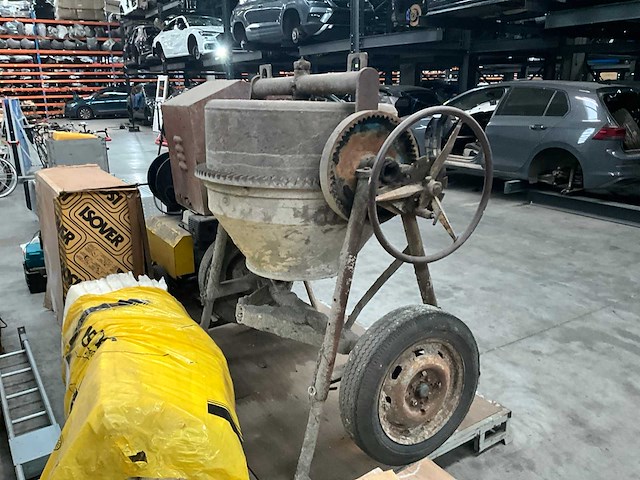 Betonmolen - afbeelding 4 van  4