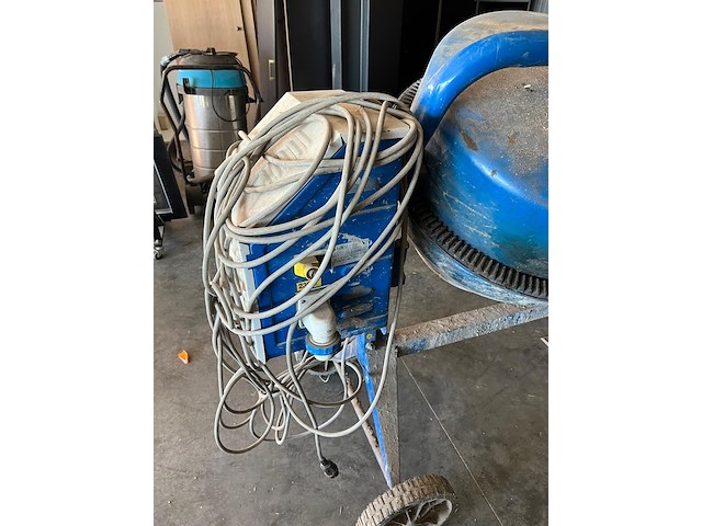 Betonmolen - afbeelding 2 van  3