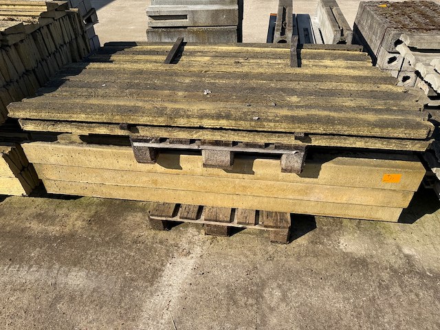 Betonnen afsluiting - afbeelding 2 van  2