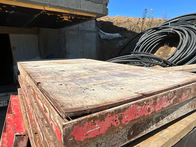 Betonnen bekisting (12x) - afbeelding 2 van  4