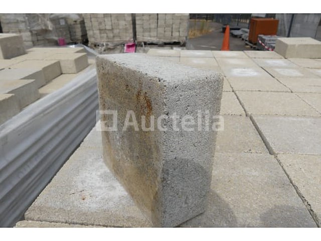 Betonnen bestrating 15x15x6 cm - afbeelding 7 van  8