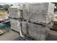 Betonnen bestrating 21,75x14,5x8 cm - afbeelding 1 van  6