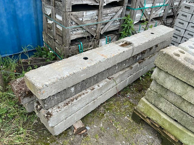 Betonnen bouwhekblok (25x) - afbeelding 3 van  3