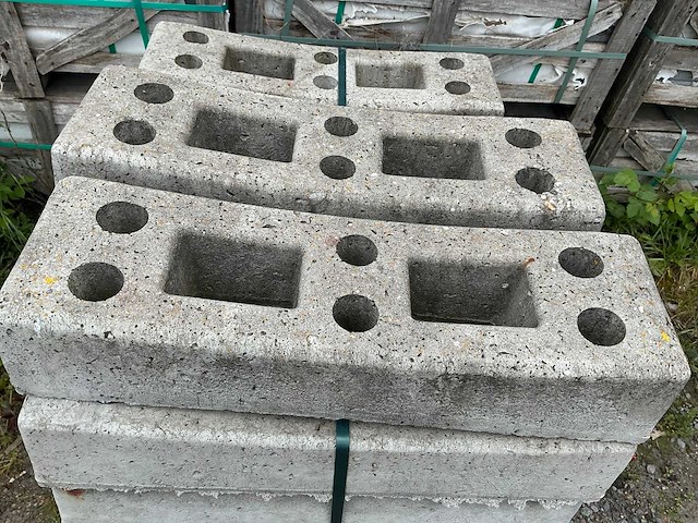 Betonnen bouwhekblok (26x) - afbeelding 3 van  4