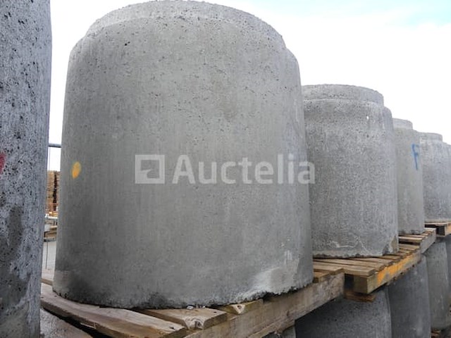 Betonnen inspectieschacht - afbeelding 1 van  6