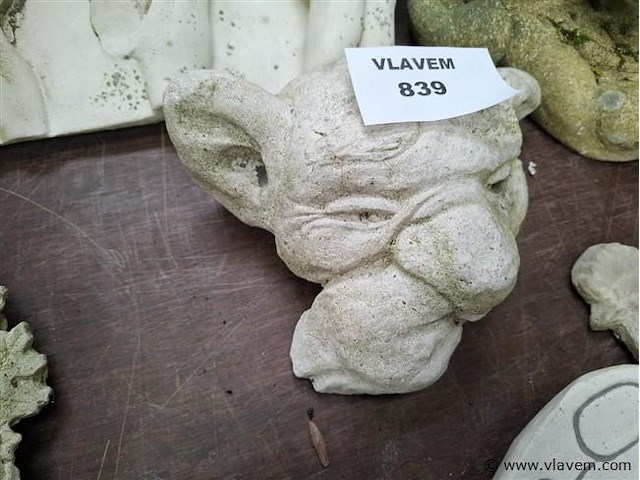 Betonnen ornament - afbeelding 1 van  1