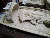 Betonnen ornament - afbeelding 2 van  2