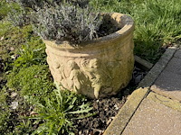 Betonnen plantenbakken - afbeelding 3 van  4