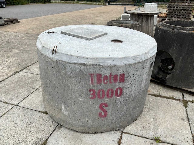 Betonnen regenwaterput - afbeelding 2 van  4