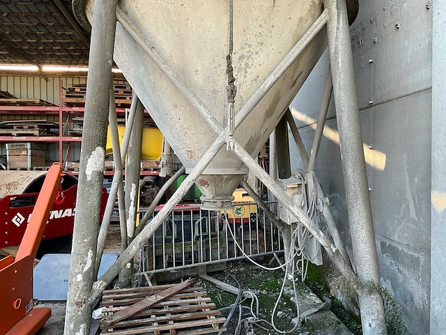 Betonnen silo - afbeelding 8 van  18