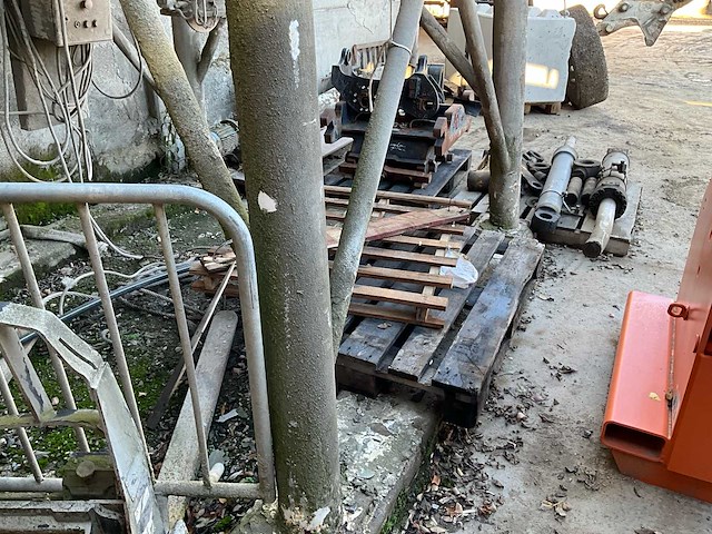 Betonnen silo - afbeelding 14 van  18