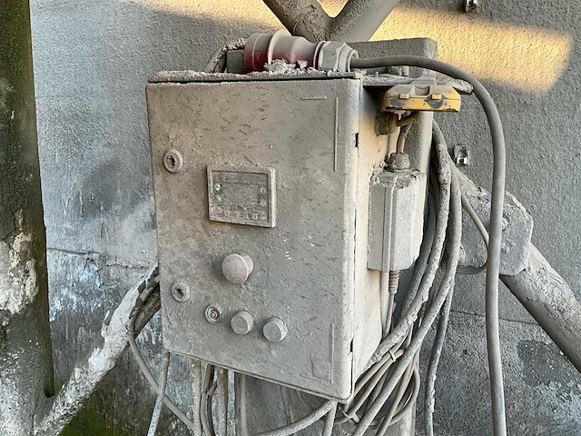 Betonnen silo - afbeelding 16 van  18