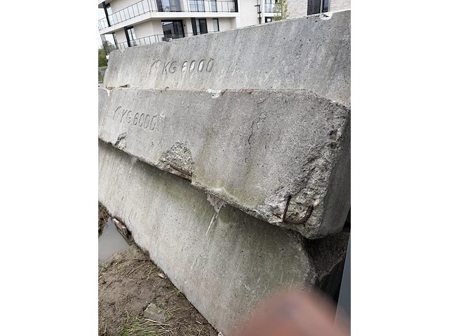 Betonnen tegengewichten - afbeelding 4 van  5