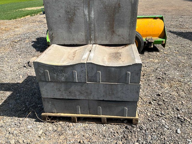 Betonnen waterafvoergoot (7x) - afbeelding 3 van  5