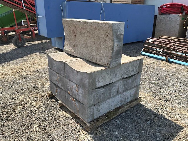 Betonnen waterafvoergoot (7x) - afbeelding 5 van  5